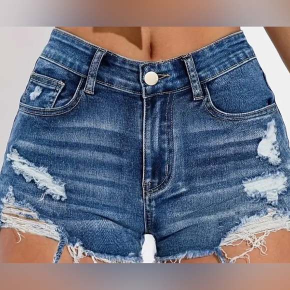 High stretch, solid colored, distressed shorts xl - Picture 8 of 9